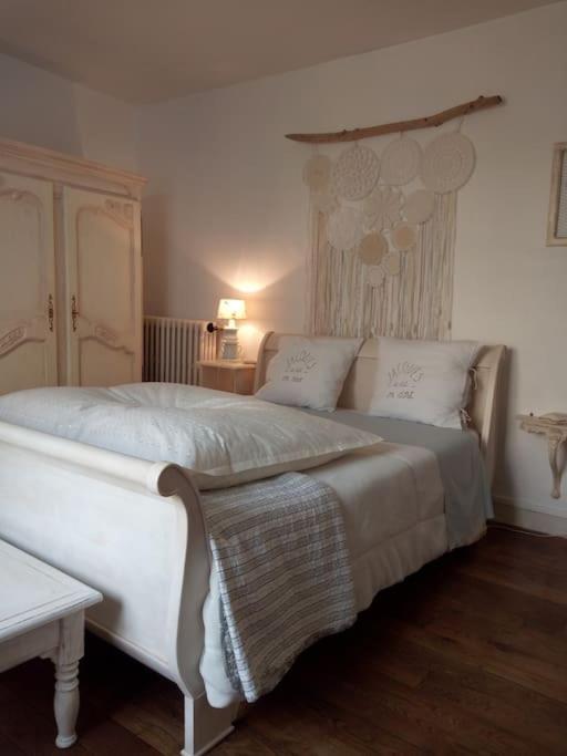 Villa House At The Foot Of The Castle Of Fougères Esterno foto